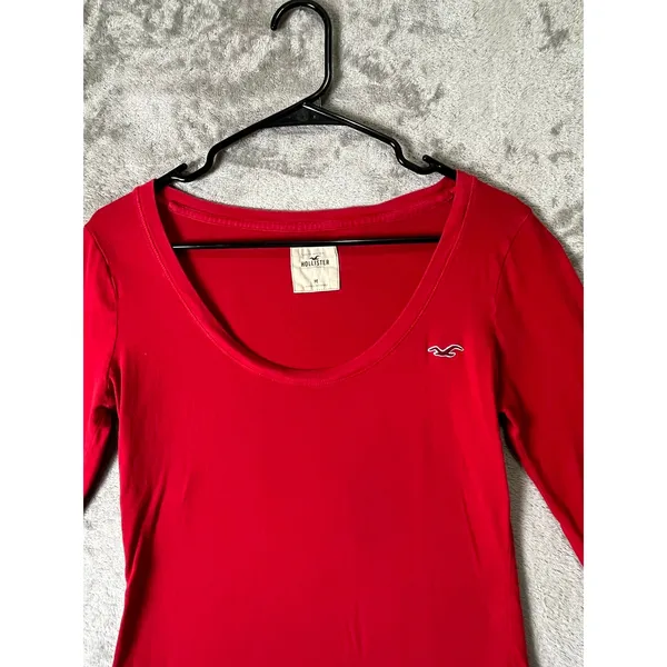 Hollister Women’s Medium Red Long Sleeve Scoop Neck Logo T Shirt Stretch Casual - Image 2