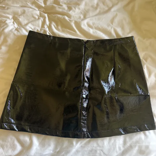 Shein Black Leather Mini Skirt - Image 2
