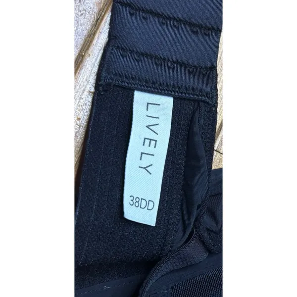 LIVELY The Spacer Bra 42667 Wireless Black Soft Cup 38DD Comfort Bra - Image 5