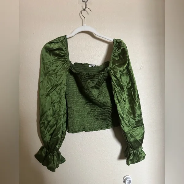 Reformation Chamomile Top Size Small in Moss‎ Green Silk Satin Smocked Blouse - Image 3
