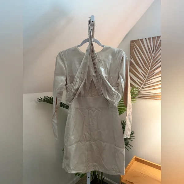 Keepsake The Label Emilio Long Sleeve Mini Dress In Oyster engagement bridal‎ M - Image 4