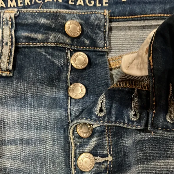 American Eagle Jeans - Image 3