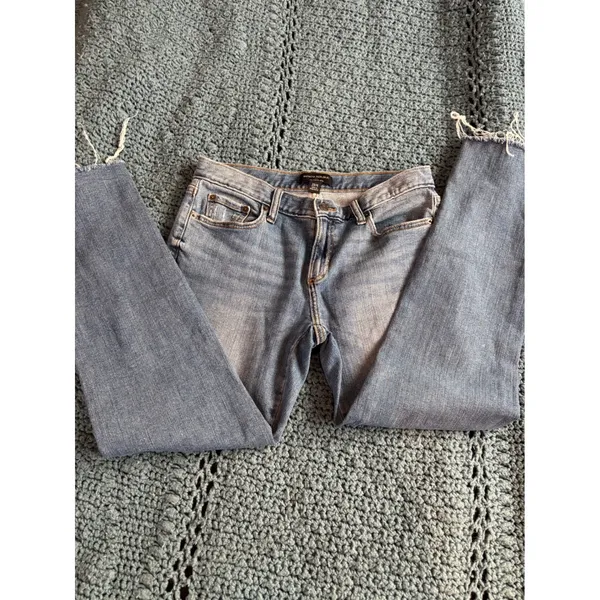 Banana Republic Girlfriend Jeans Medium Wash Blue Raw Hem Denim 28/6 - Image 5