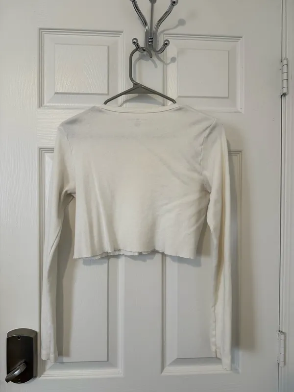 Brandy Melville White Cropped Long Sleeve - Image 2