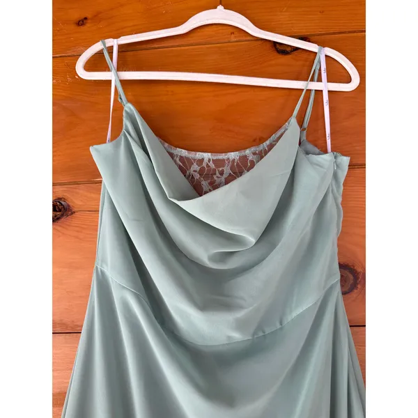 NWT Lulus Eliora Sage Green Lace Cowl Neck Chiffon Maxi Dress Bridesmaid Satin L - Image 4