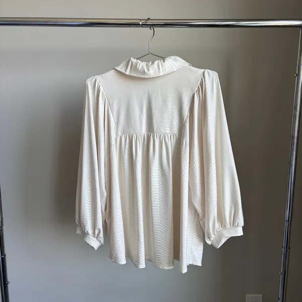 Adrienne Cream Croc Embossed Ruffled Balloon Sleeve Blouse Faux Leather Size M - Image 2