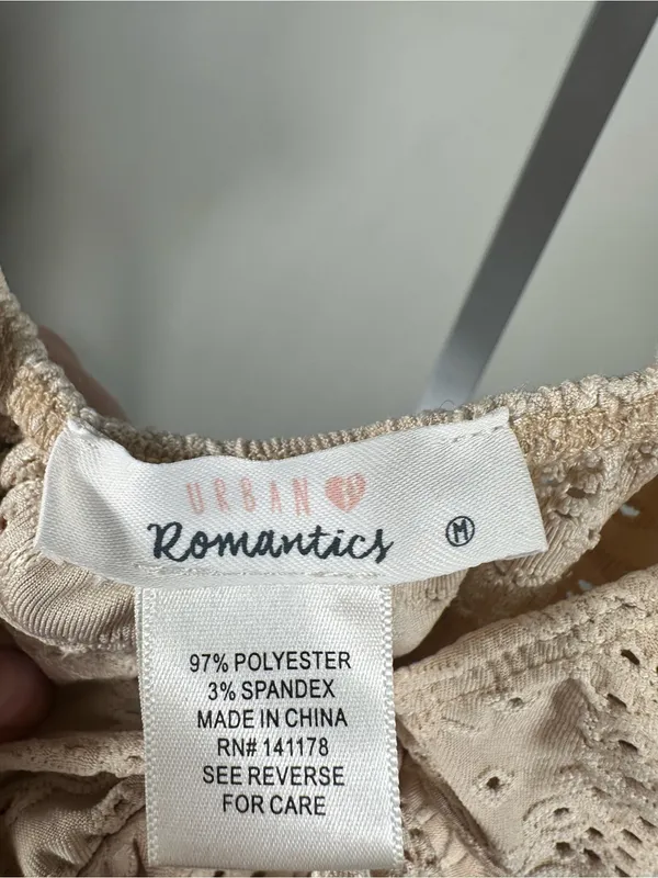X345. Urban Romantics Medium Cream Eyelet Embroidered Tie Front Crop Top Boho - Image 2
