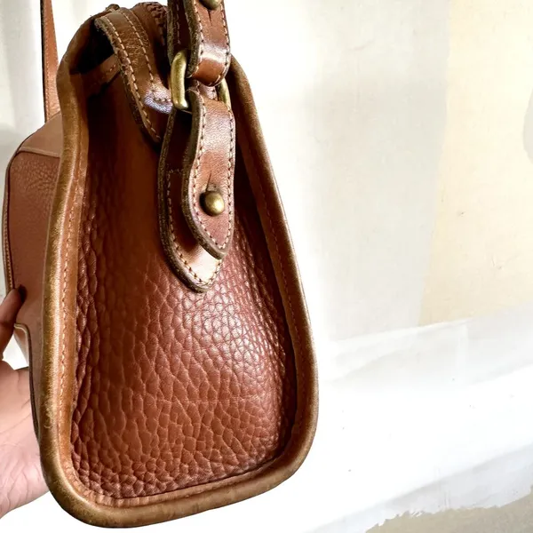 Vintage Dooney & Bourke Crossbody Satchel Bag Adjustable Zip Closure Brown - Image 6