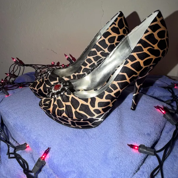 Michael Leopard Print Peep-Toe Heels with Crystal Brooch - Image 3