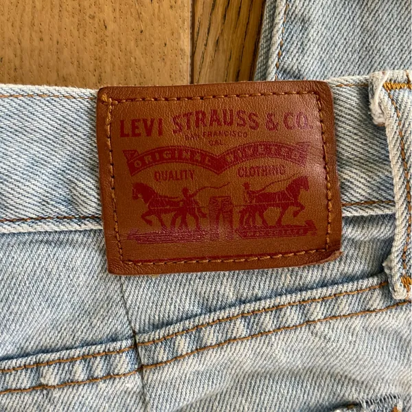 Levis' WEDGIE FIT ANKLE WOMEN'S JEANS - Image 10