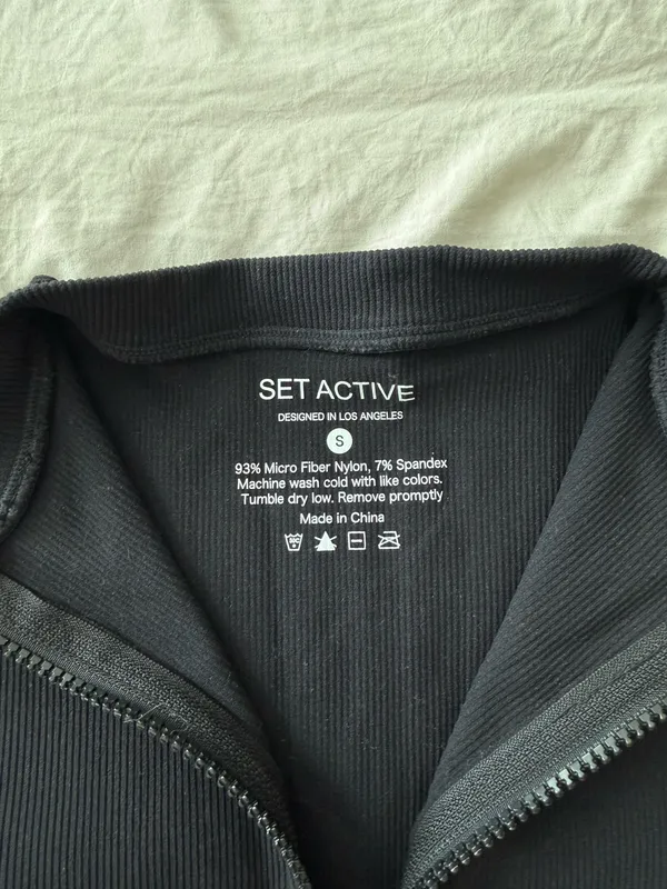 SET ACTIVE Black Cropped Long Sleeve Zip Up Scultflex Ribbed Logo - Image 7