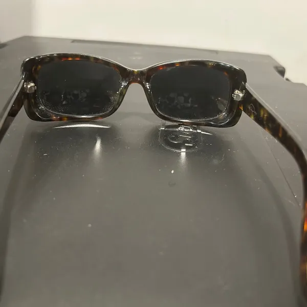 Oscar de la renta Stylish Tortoiseshell Sunglasses Frames.  Frames only - Image 6