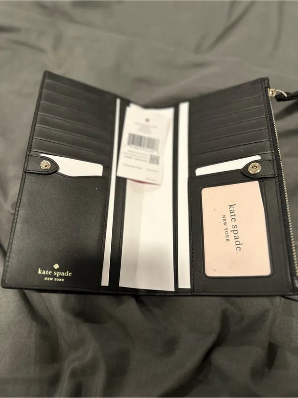 NWT Kate Spade Leila Phone Wristlet Wallet Black Pebbled Leather Classic Wallet. - Image 5