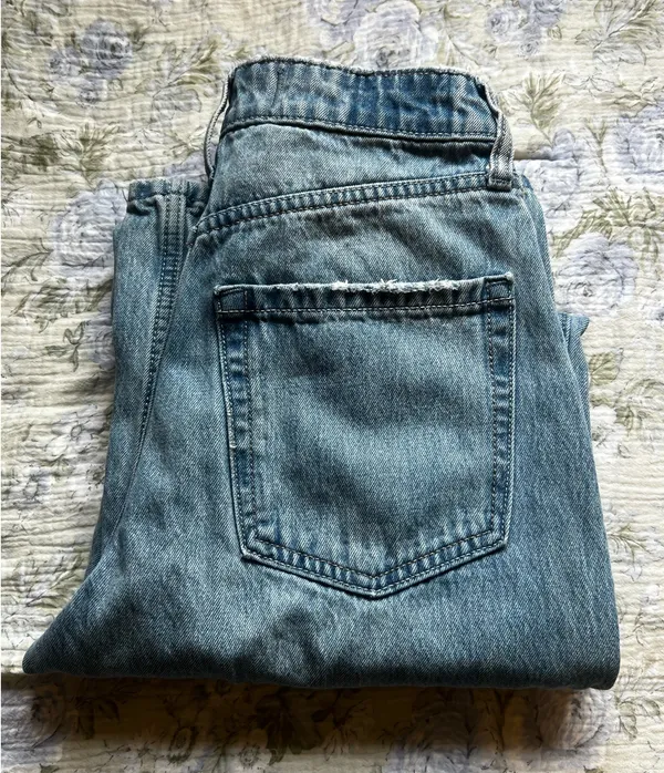 High-Rise Hollister Jeans - Image 2