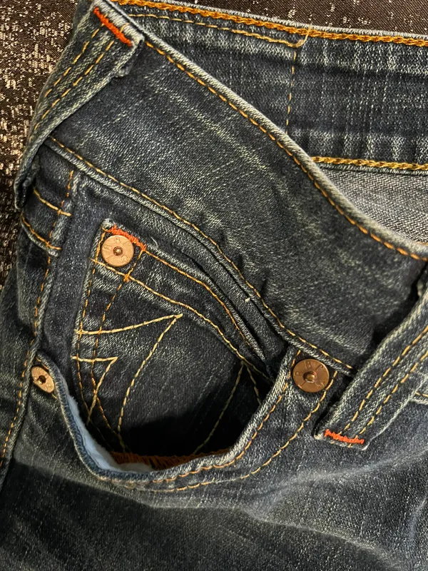 Womens sz27" skinny jeans - Image 4