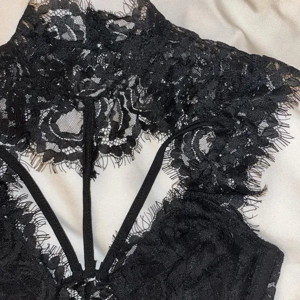 Windsor Black Lace Top - Image 2