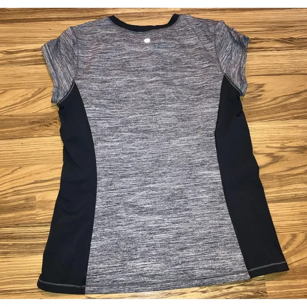 Lululemon Time To Sweat Short Sleeve Top Colorblock‎ Yoga Space Gray Black S/M - Image 2