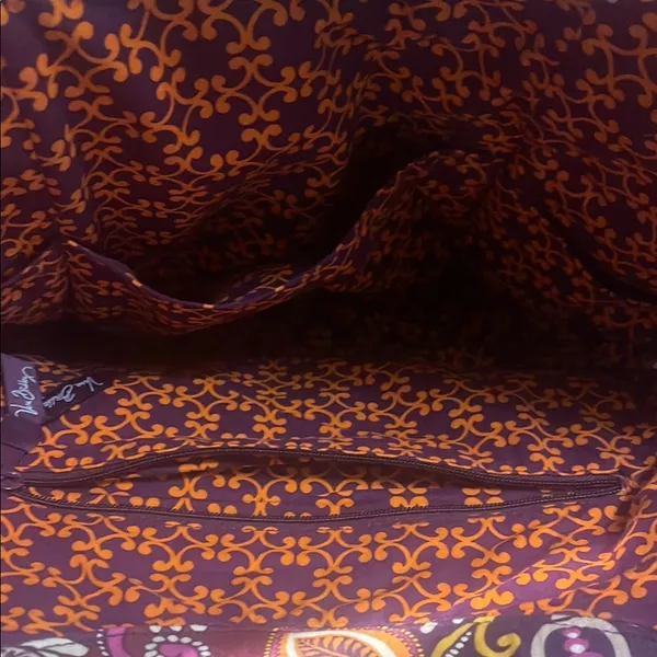 Vera Bradley Vibrant Patterned Women's shoulder Bag - Image 8