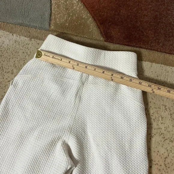 Lululemon Can You Feel The Pleat Crop Light Ivory High Rise Wide Leg Sz 2 W6BJCS - Image 5