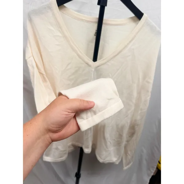 PACT $98 NWOT Women's Organic Cotton Classic Fine Knit Relaxed Cream Sweater L - Image 3