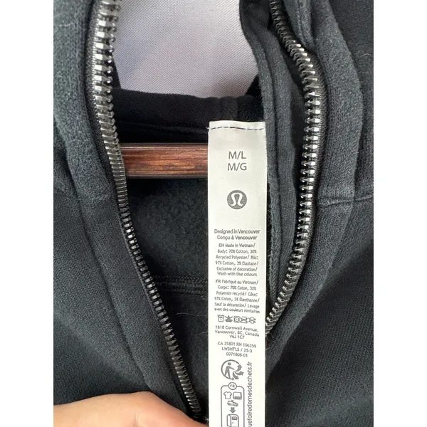 Women’s LuluLemon Scuba Oversized Black Full Zip Hoodie M/L - Image 5