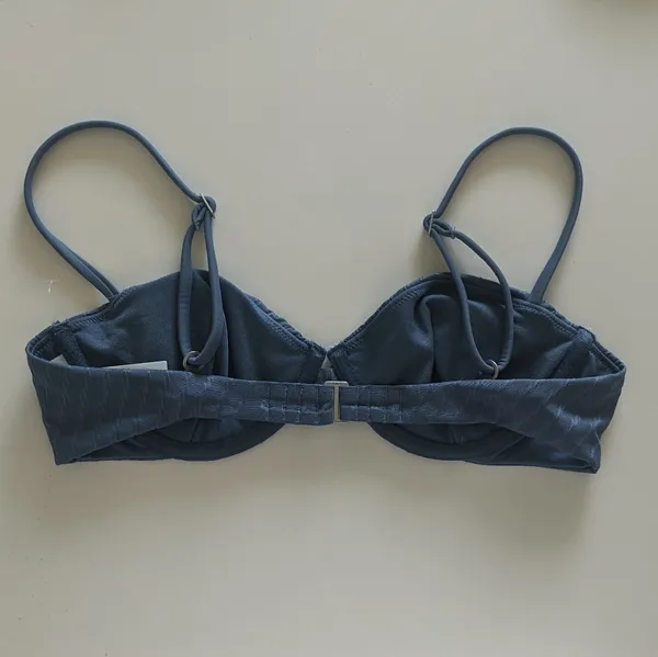 {Abercrombie & Fitch} Brand New Underwire Bikini Top - Image 5
