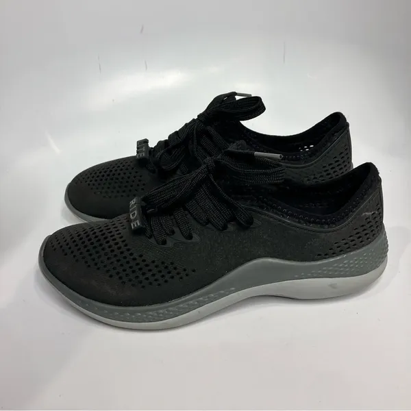 Crocs literide 360 black sneakers‎ size 8 - Image 4