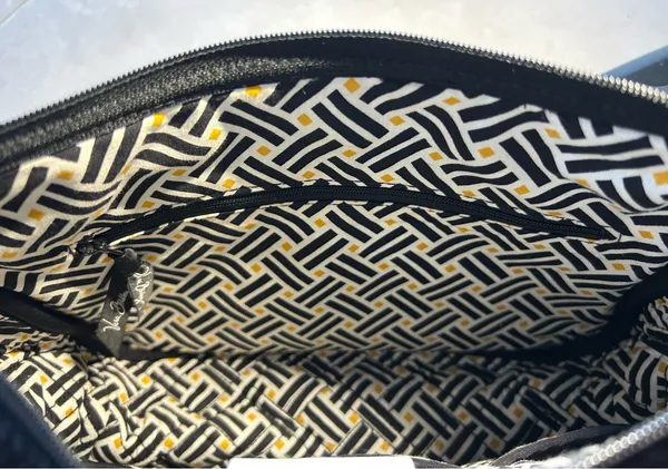Vera Bradley Black Crossbody Bag - Image 5
