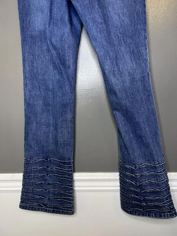 FDJ French Dressing Olivia Bootcut Jeans Womens 2 Medium Wash Pleated Hem Denim - Image 7