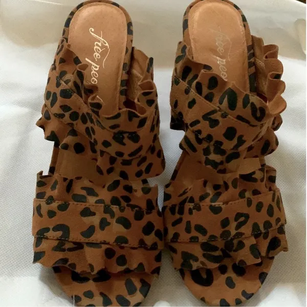 NWOT Free people block heels - Image 3