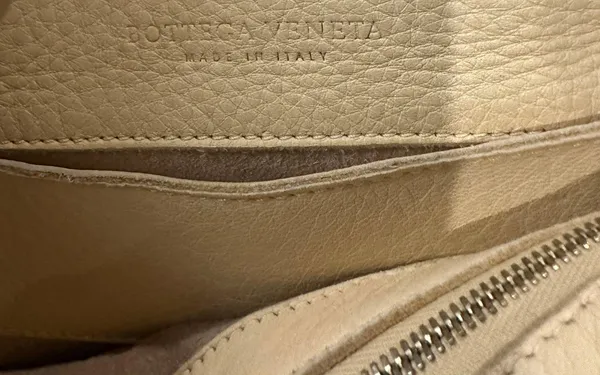 Bottega Veneta Authentic vintage  Shoulder Bag - Image 7