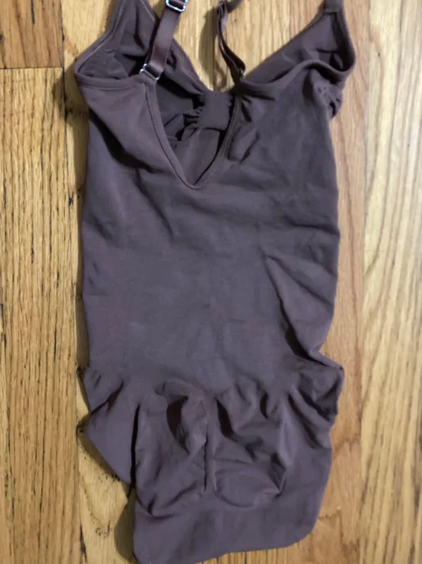 SKIMS Sculpting Brief Bodysuit S - Image 4