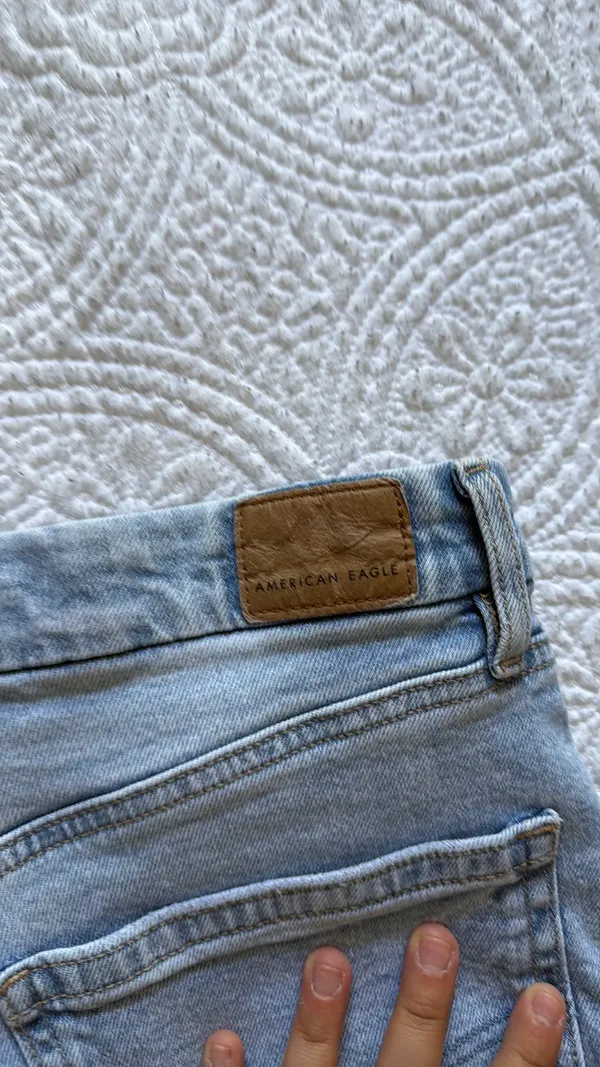 Light Wash American Eagle Jean Shorts - Image 3