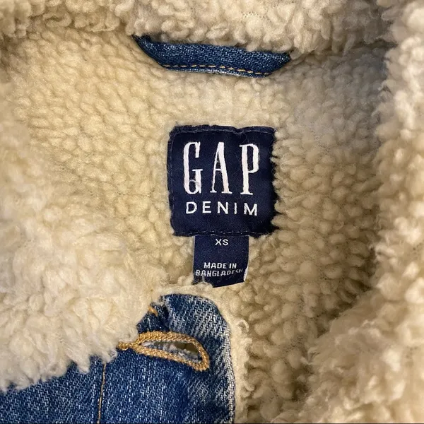 Gap Vintage Sherpa-lined Denim Jacket - Image 4