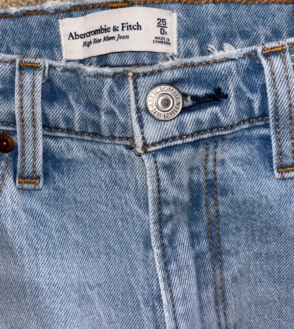 High Rise Mom Jeans - Image 3