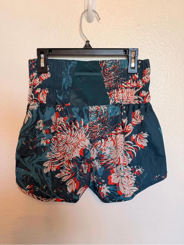 NWOT Free People Movement The Way Home Short XS - Image 4