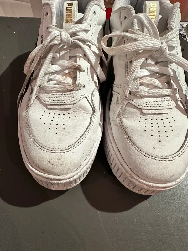 White Puma Sneakers Leather - Image 2