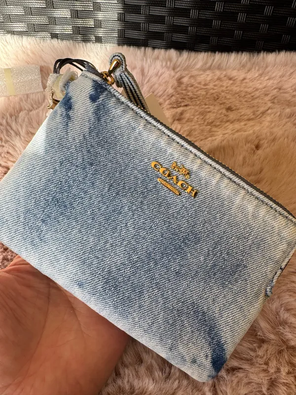NWT Coach Corner Zip Wristlet Loved Denim With Charms CEF82 Gold/Light Indigo - Image 5