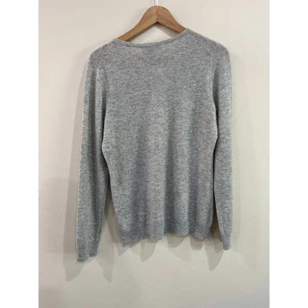 Charter Club‎ Luxury Cashmere Gray Crew Neck Sweater Size Medium - Image 2