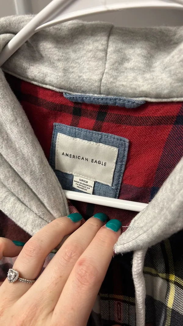 American Eagle Outfitters Cropped Flannel - Image 2
