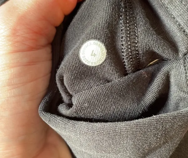 Lululemon shorts - Image 5