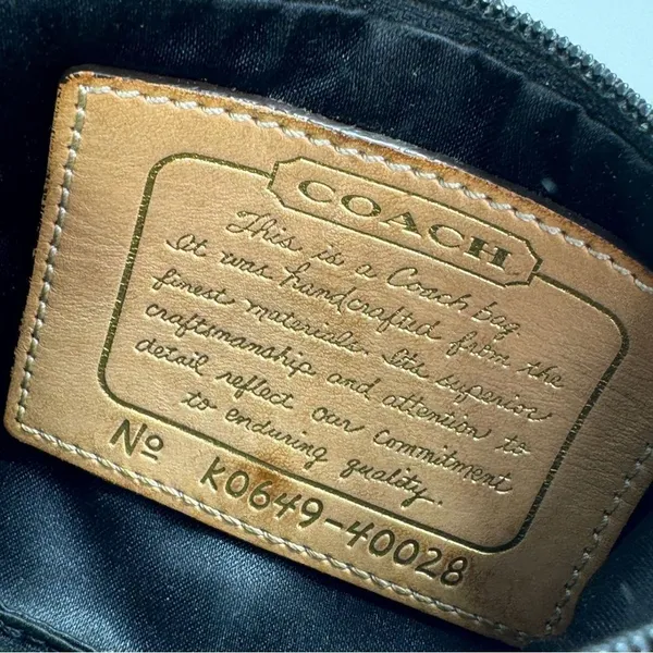 Coach 40028‎ Signature Logo Jacquard Corner Zip Wristlet Pouch Tan Black - Image 7