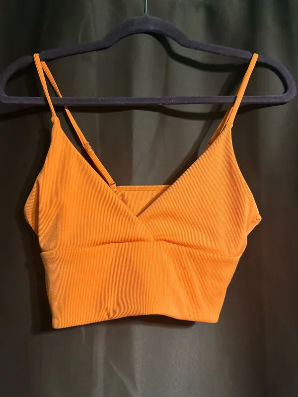 Women’s workout top Orange Size M - Image 4