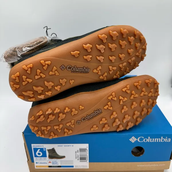 Columbia Women's Olive Quilted Winter Boots - Image 5