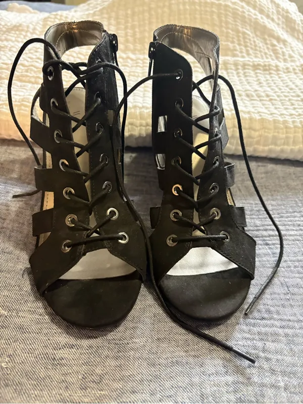 Black lace-up caged high-heel sandal - Image 2