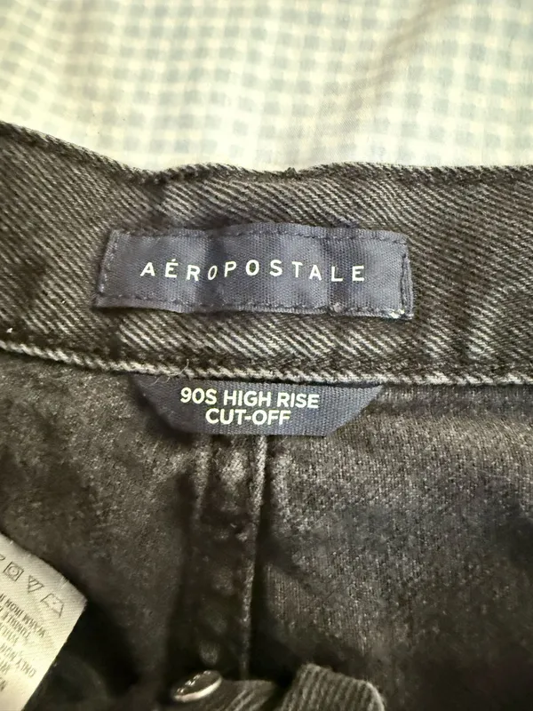 Aeropostale 90s High-Rise Cut-Off shorts size 14 - Image 2