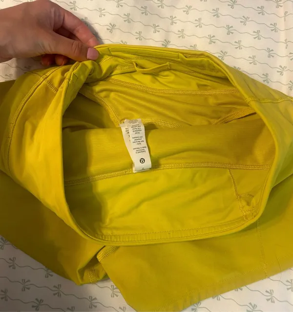 Lululemon Speed Shorts 2.5" Low-Rise - Image 5