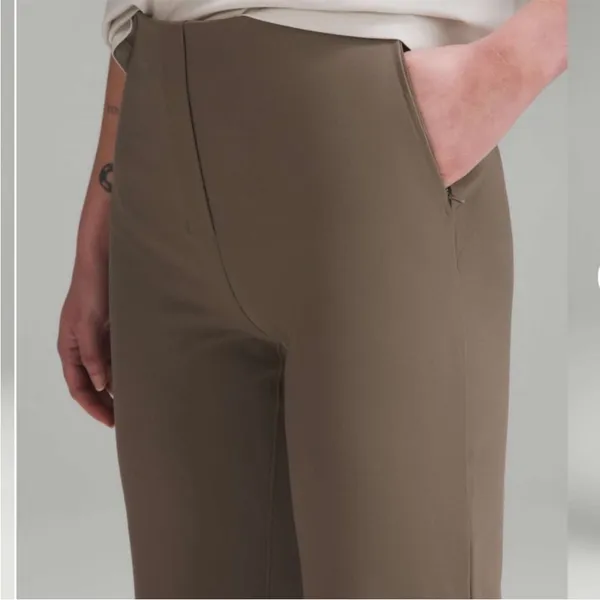 Lululemon 0 Smooth Fit Pull‎ On Flare Nomad Minimal Outdoor Athletic Taupe - Image 11