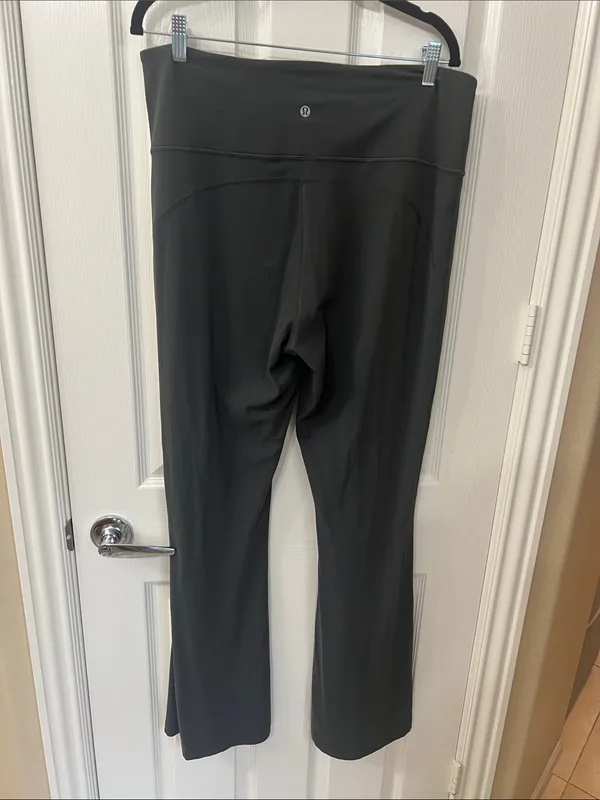 Groove Super-High-Rise Flared Pant Nulu - Image 6