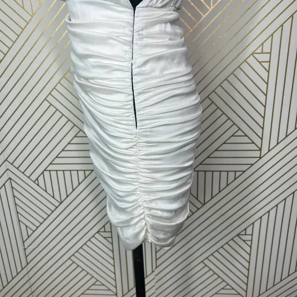 Alice + Olivia Bianca Mini Dress Ruched One-Shoulder‎ Silk White Black Size 6 - Image 7